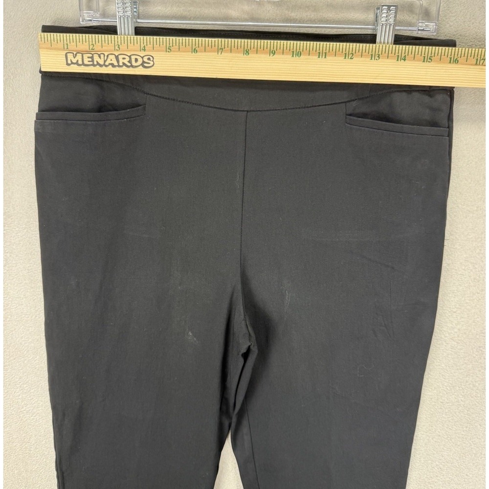 Chico's Women's Sz 1.5R Black Ankle Cropped Pull-On Ponte Knit Faux Pocket Pants - Picture 3 of 8